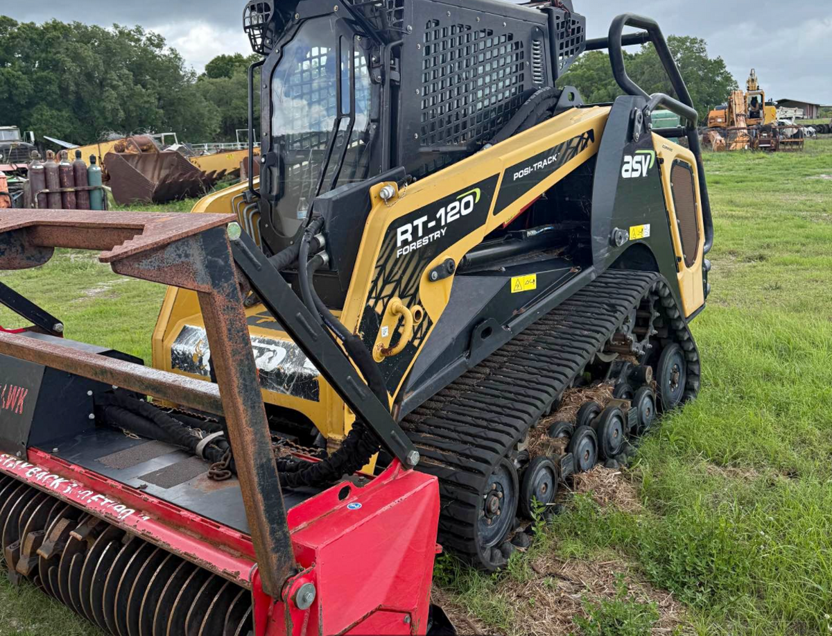 Forestry mulching and land clearing contractor serving Palm Beach County Florida